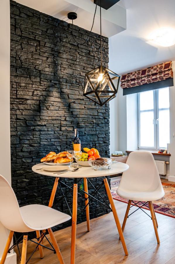 Home & Travel Лодз Екстериор снимка