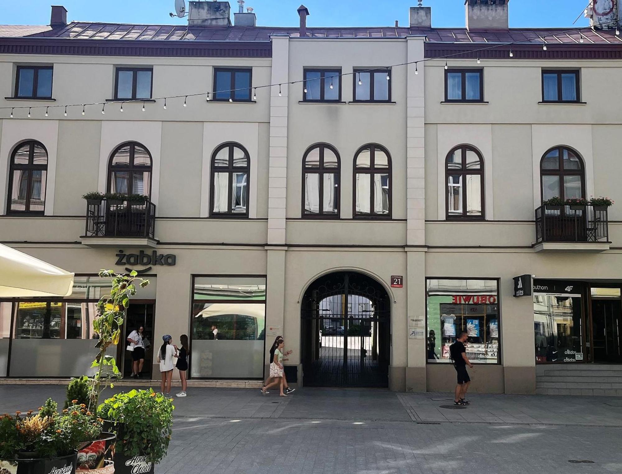 Home & Travel Лодз Екстериор снимка